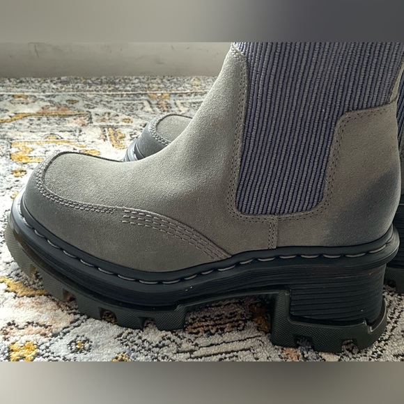 Dr Martens Corran Chelsea Boots NWOT - Picture 7 of 16
